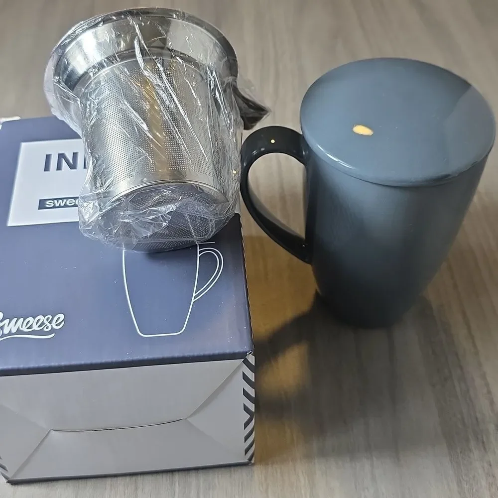 Navy Porcelain Mug with Infuser and Lid